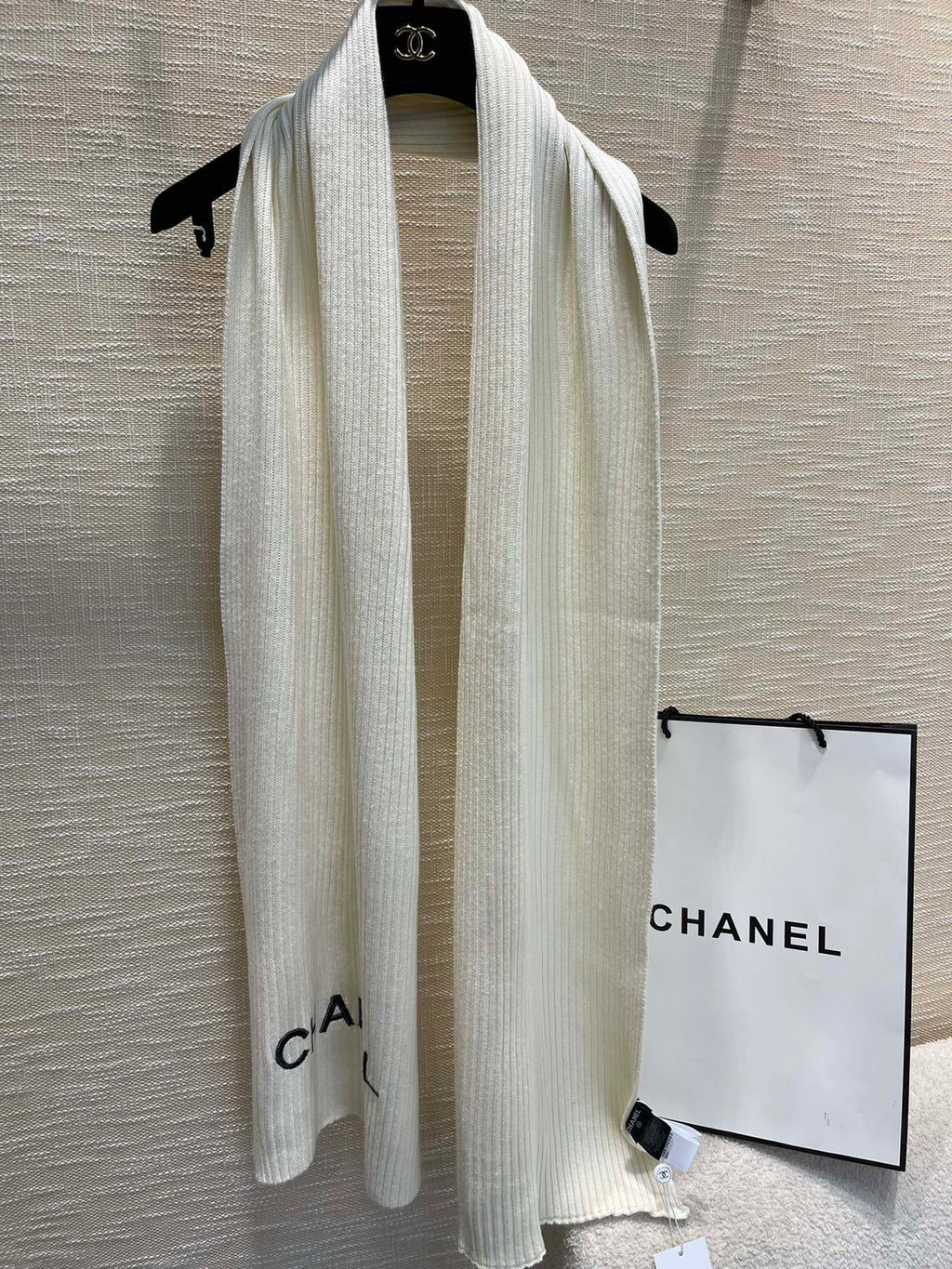 Cashmere Double Embroidered Vertical Knit Scarf