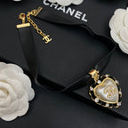 Vintage Big Heart-shaped Chocker