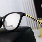 Classic Letter Frame Glasses