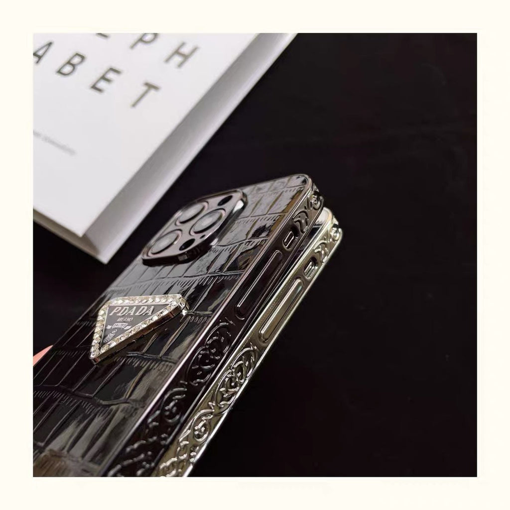 Luxurious crocodile leather case