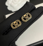 Fashionable hollow V earrings