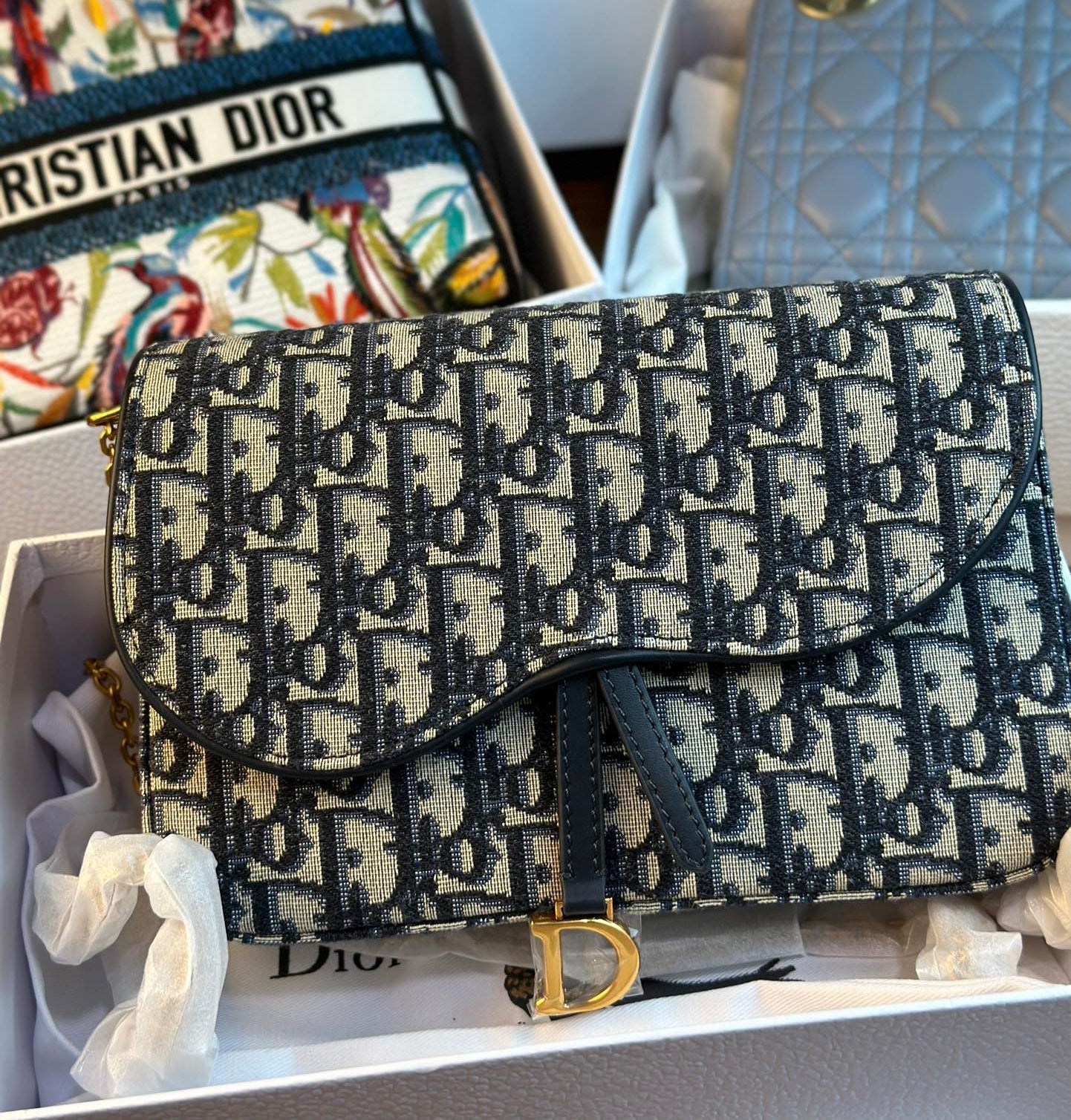 chain saddle bag