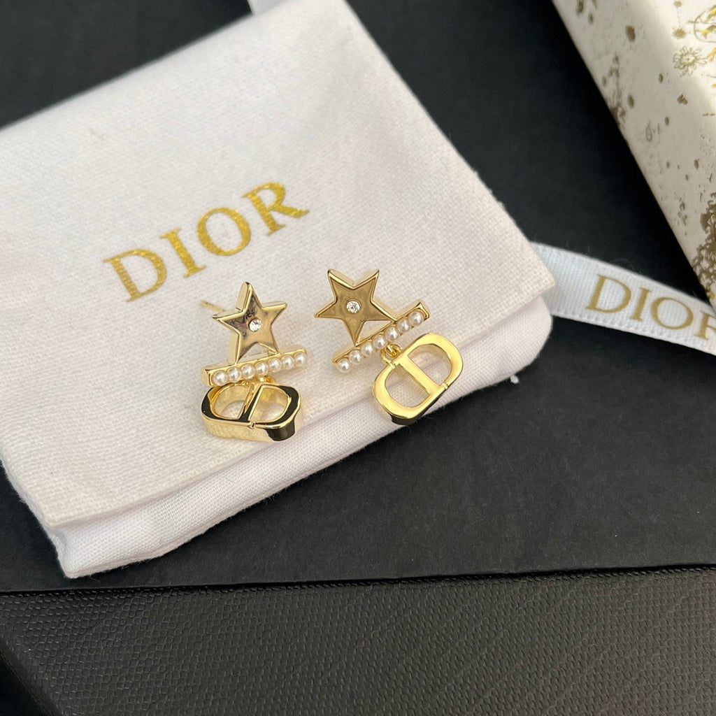 Petit Star Pearls Earrings