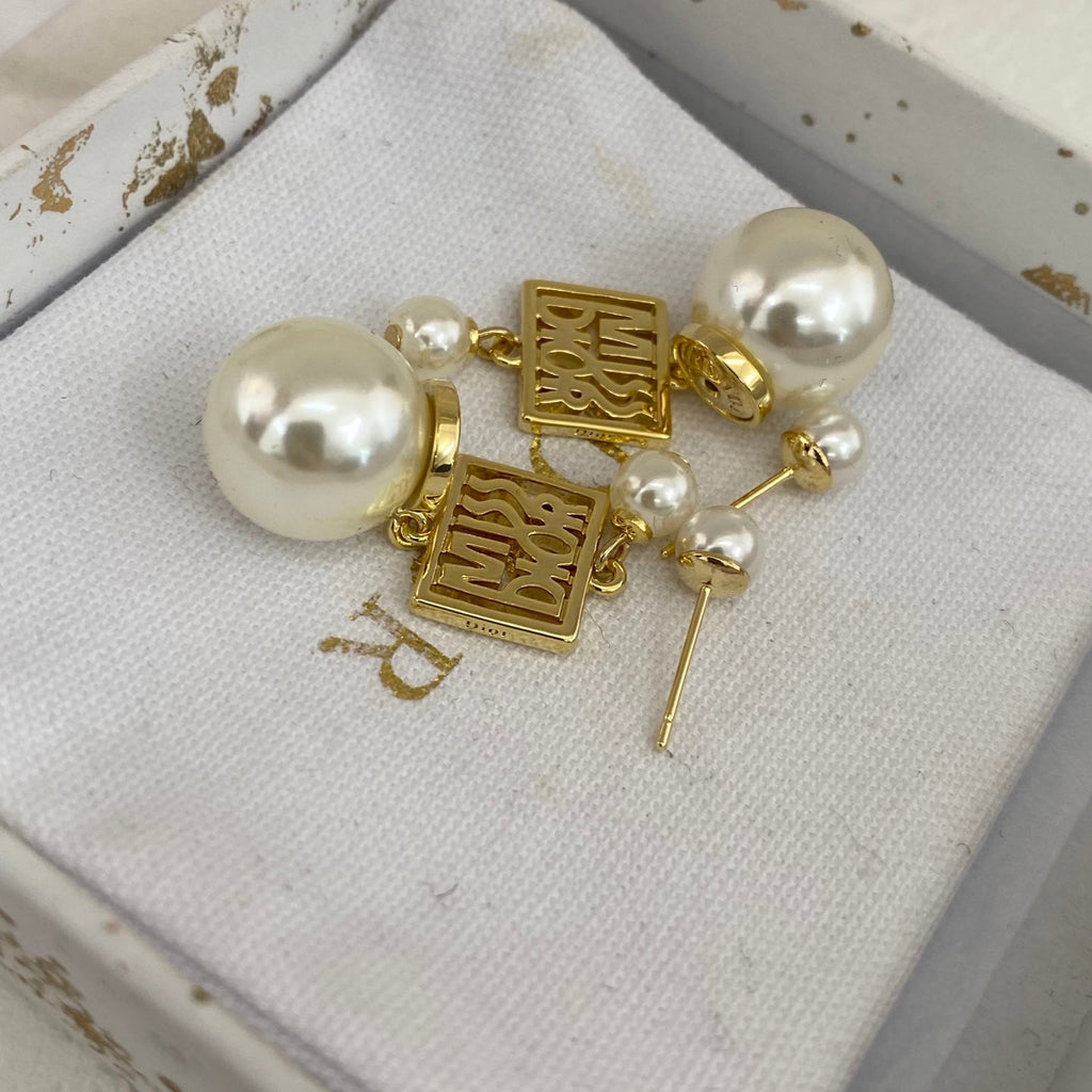 New Fashion Letter Tag Pearl Earrings
